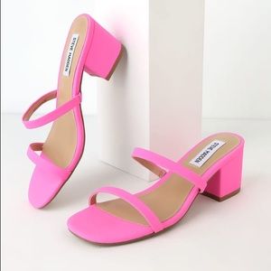 Steve Madden Neon Pink issy sandal 7